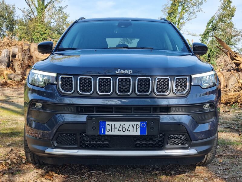 Jeep Compass e-Hybrid: guarda la gallery della prova su strada 10