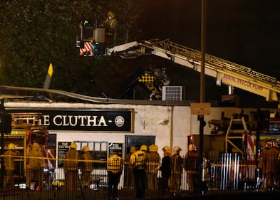 Glasgow, elicottero della polizia precipita su un pub 17