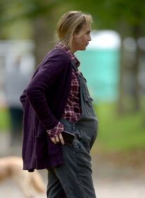 Bridget Jones mamma: Renée Zellweger col pancione sul set 5