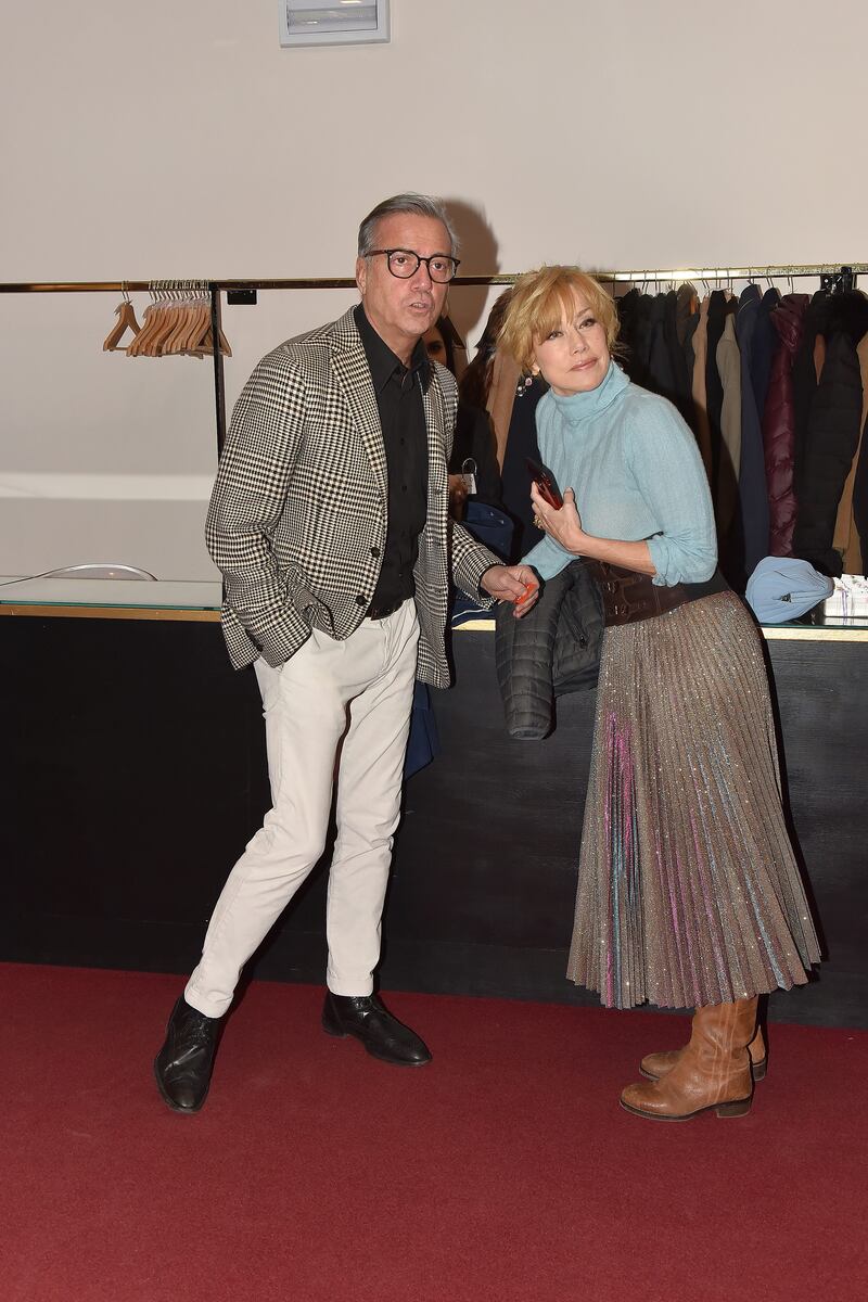 Nancy Brilli e Massimo Ghini al Teatro Eliseo Anteprima Del Film "Modalità Aereo" (2019)