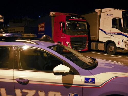 Brescia, camionista ucraino separatista accoltella connazionale filogovernativo