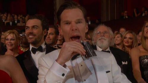 Benedict Cumberbatch si fa un "goccetto" in prima fila 1