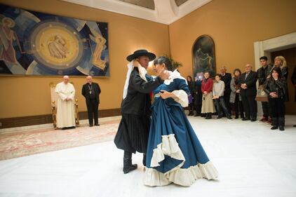 Le danze tradizionali in onore di Francesco 6