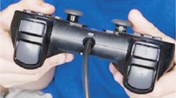 Vuole morire per la playstation Come sono fragili i nostri figli