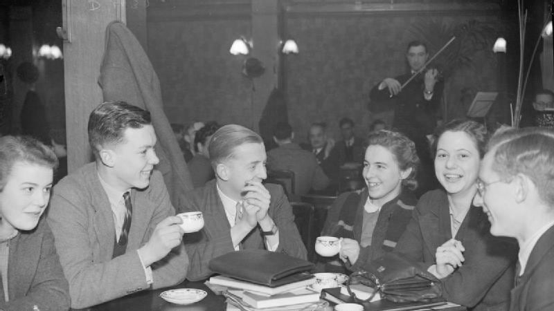 L'upper class britannica è in decadenza come un "Lord Jim a casa"