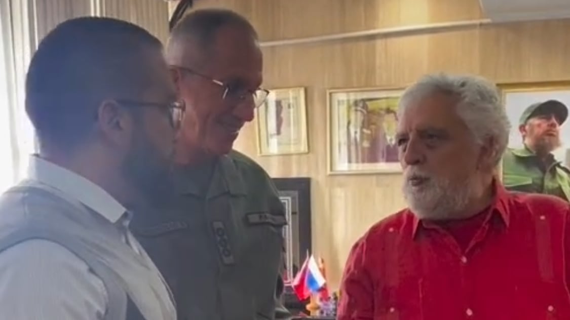 Docente universitario, consulente di Cuba e Venezuela, amico di Maduro: chi è Luciano Vasapollo