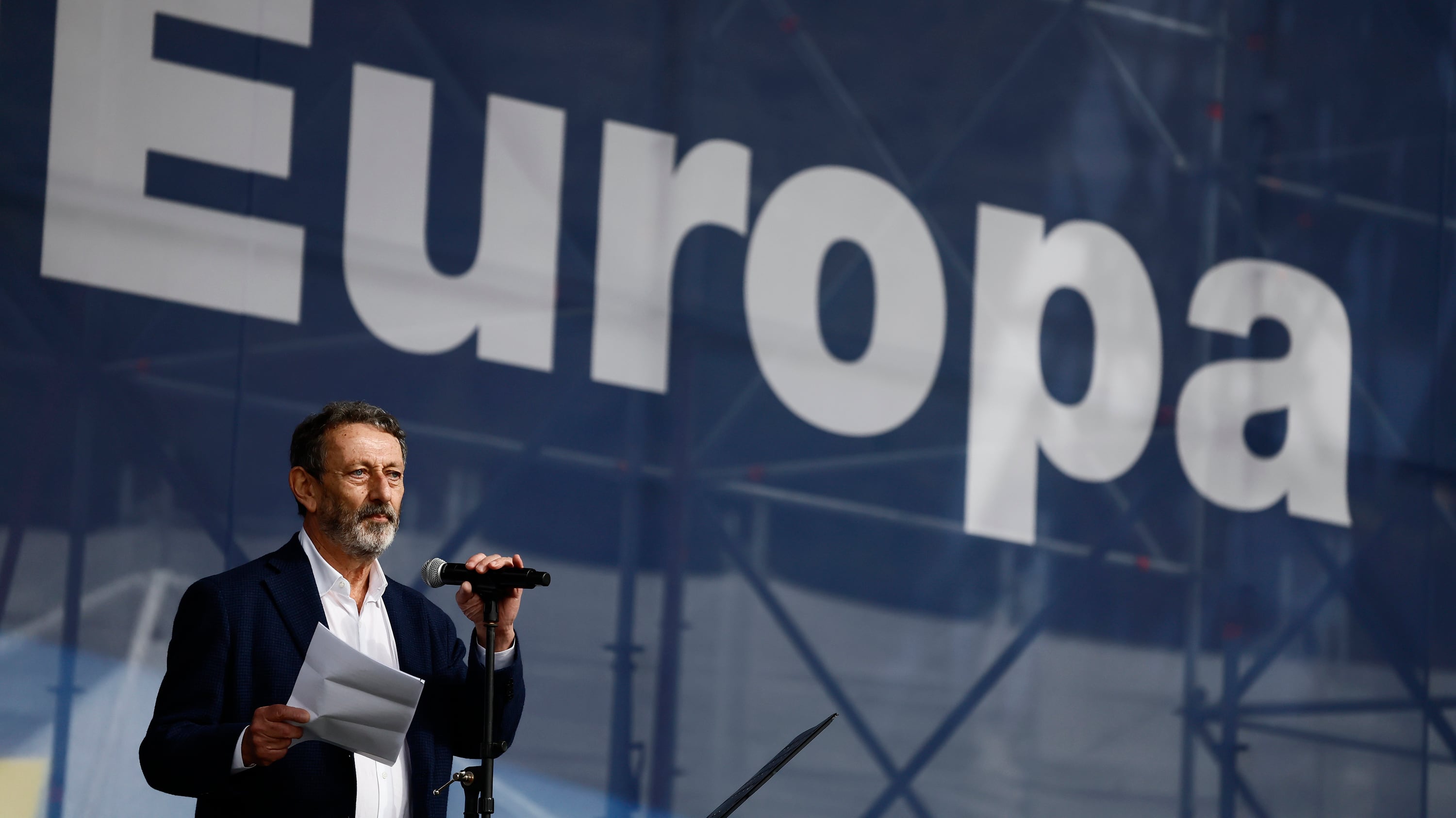 "Basta soldi pubblici a quel giornale": ora si mette male per il quotidiano Repubblica