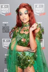 Rita Ora super sexy per Halloween 7