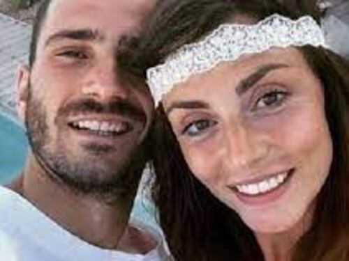 "Nemmeno uno squallido ultimo abbraccio". Lady Bonucci punge la Juventus