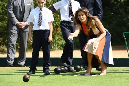 Melania Trump gioca a bocce col marito di Theresa May 5