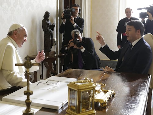 Alta tensione tra Renzi e il Papa: ecco cosa è successo all'udienza