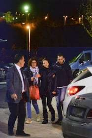 La mamma di Loris lascia la Questura affranta 2