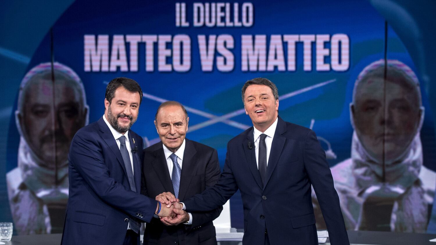 Un'ora e venti di battute e affondi. "Manipolatore". "E tu un genio..."
