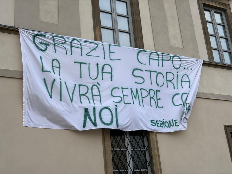 L'ultimo saluto a Umberto Bossi - FOTO 1