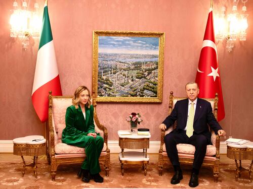 Bilaterale tra Erdogan e Meloni a Istanbul: sul tavolo le guerre e la crisi dei migranti