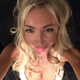 Laura Cremaschi: dai pronostici sul lato b al buongiorno in lingerie su Instagram 11