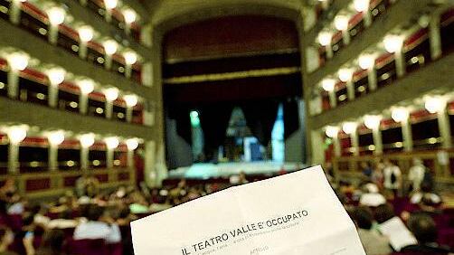 Forza Italia guida la rivolta contro il Valle occupato