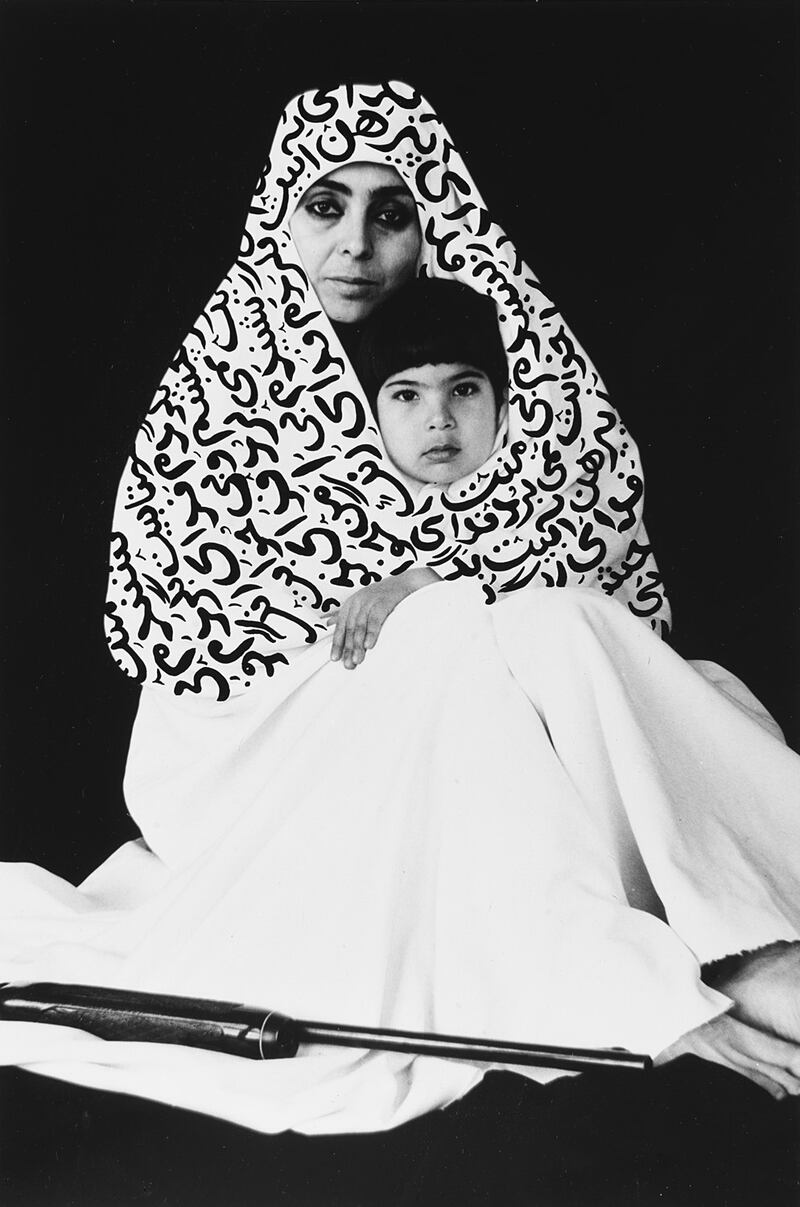 Una foto di Shirin Neshat battuta all'asta da Finarte (Fonte: Finarte)