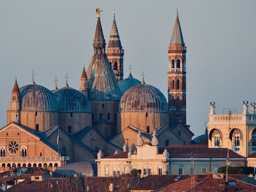 Tutte le bellezze di Padova, da Giotto a Santa Giustina, dalla passeggiata per i portici alla Basilica del Santo