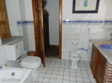 In vendita la villa di Lucio Dalla sull'Etna 9
