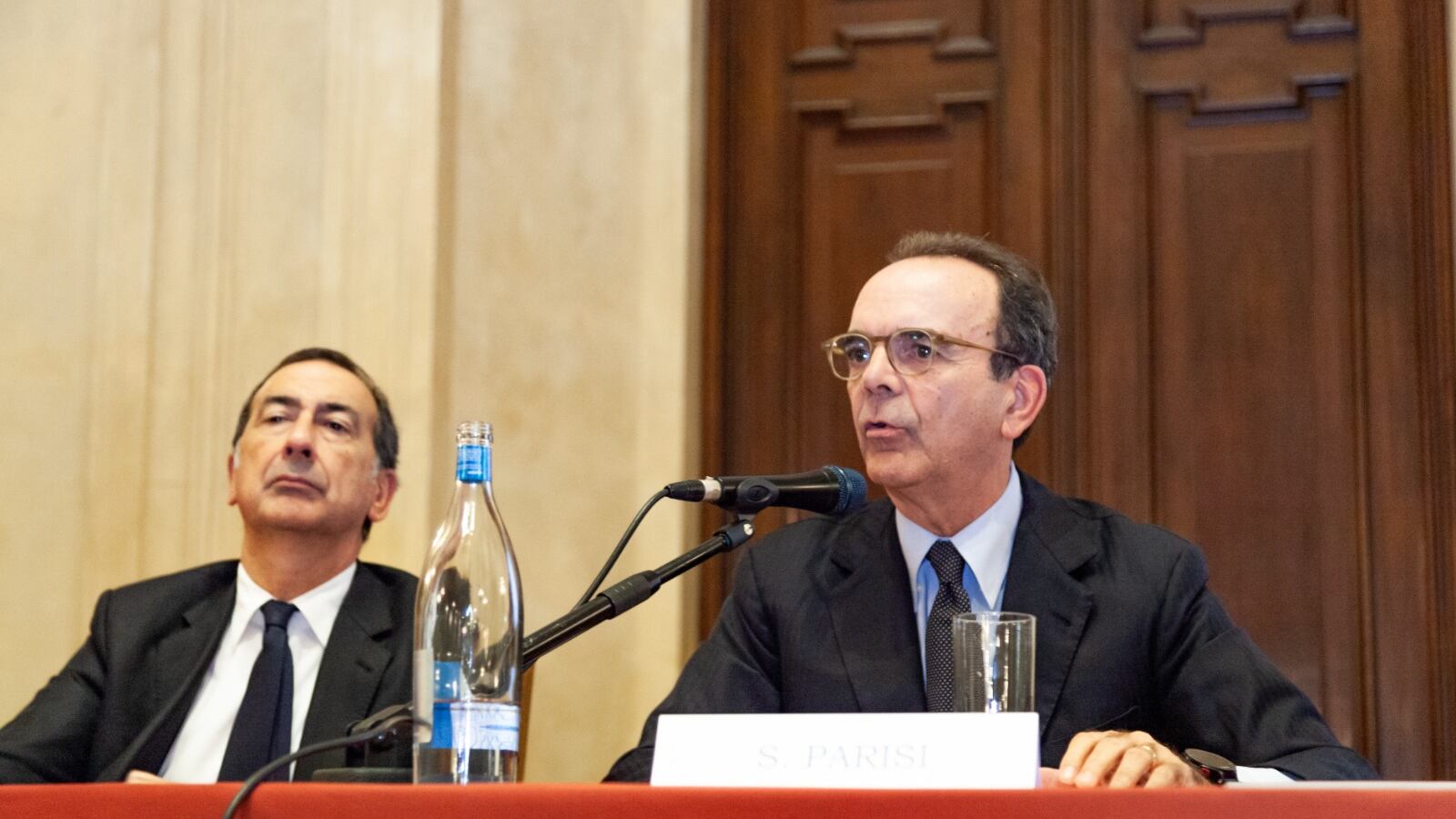 "Patto" tra Sala e Parisi contro gli atti populisti
