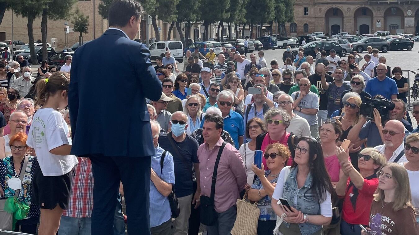 "Fake news": ma le foto delle piazze vuote sbugiardano i grillini