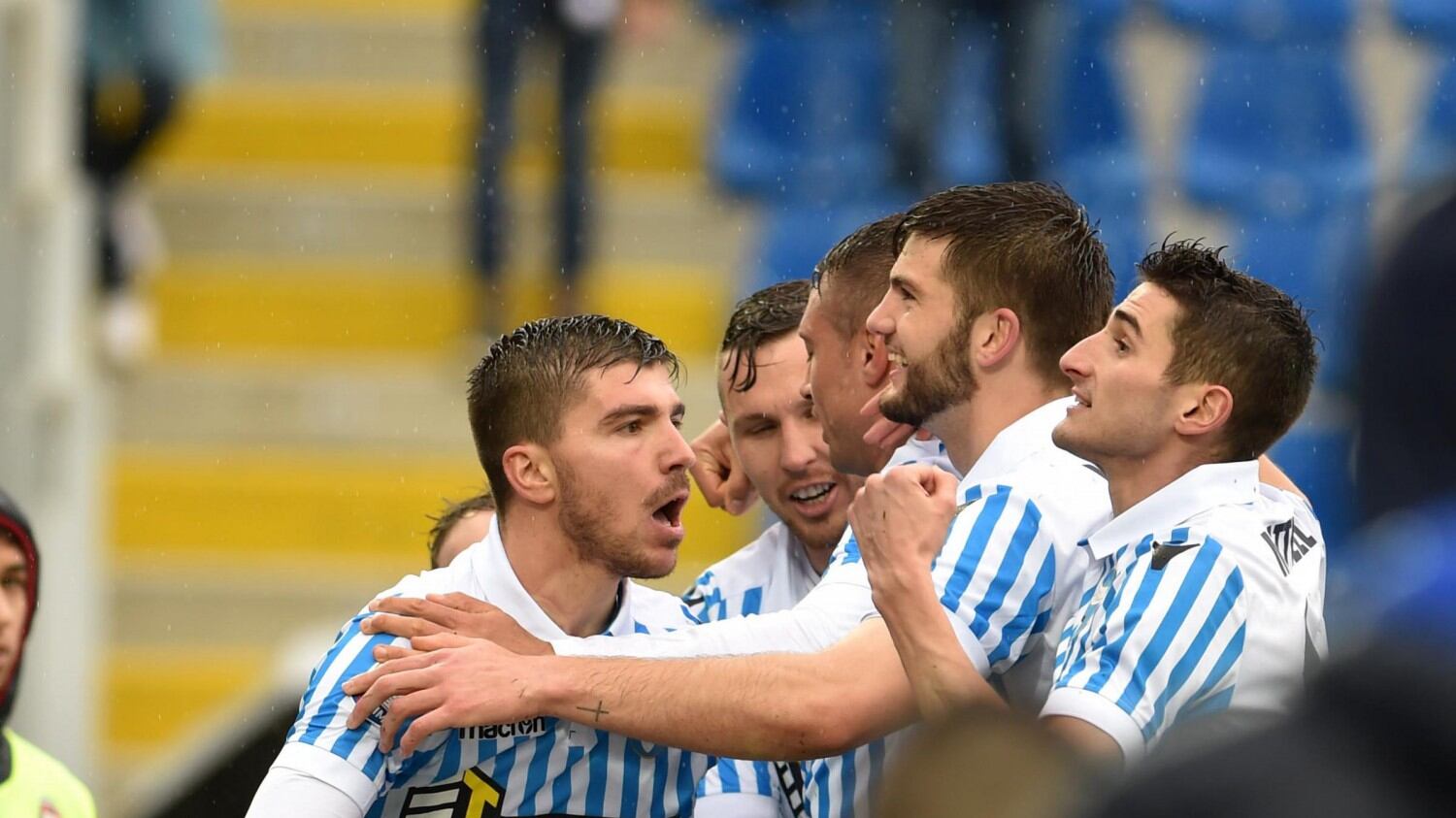 La Spal vince in casa del Crotone: 3-2 e lotta salvezza riaperta