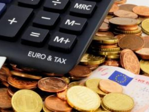 Stop alle bollette pazze, in arrivo rimborsi e bonus