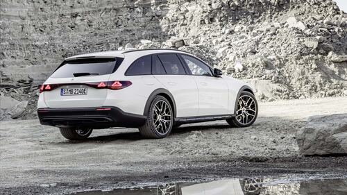 Mercedes Classe E All-Terrain, guarda tutte le foto 14