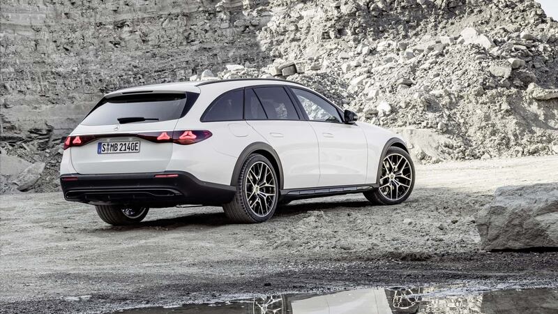 Mercedes Classe E All-Terrain, guarda tutte le foto 14