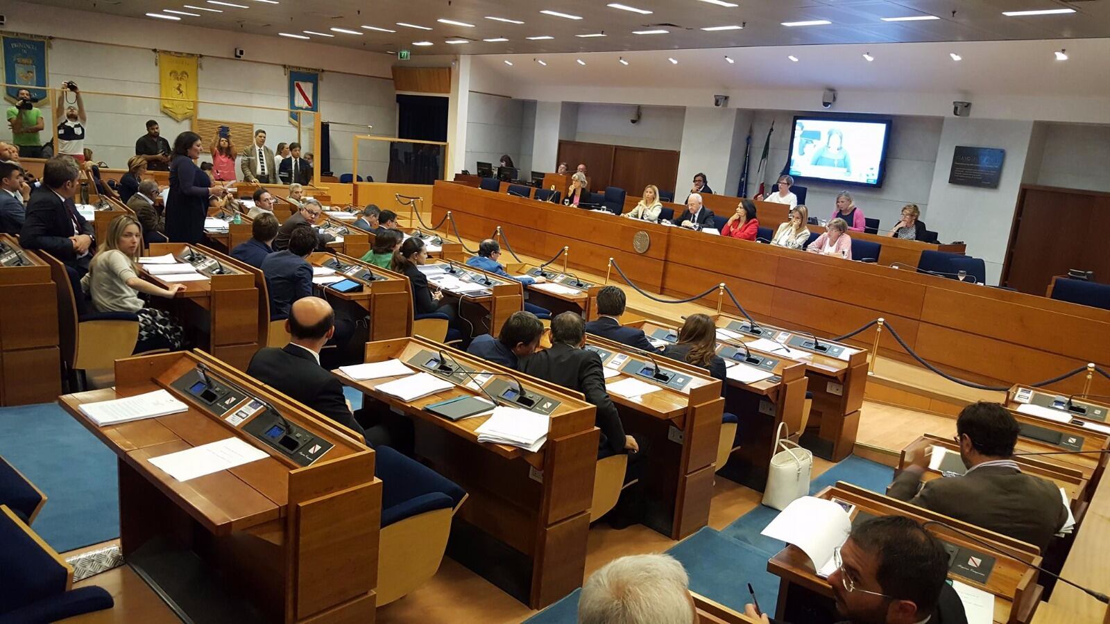 Ora la Campania di De Luca chiede più autonomia al governo
