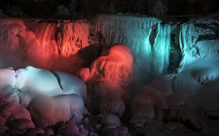 Niagara falls: uno spettacolo congelato 1