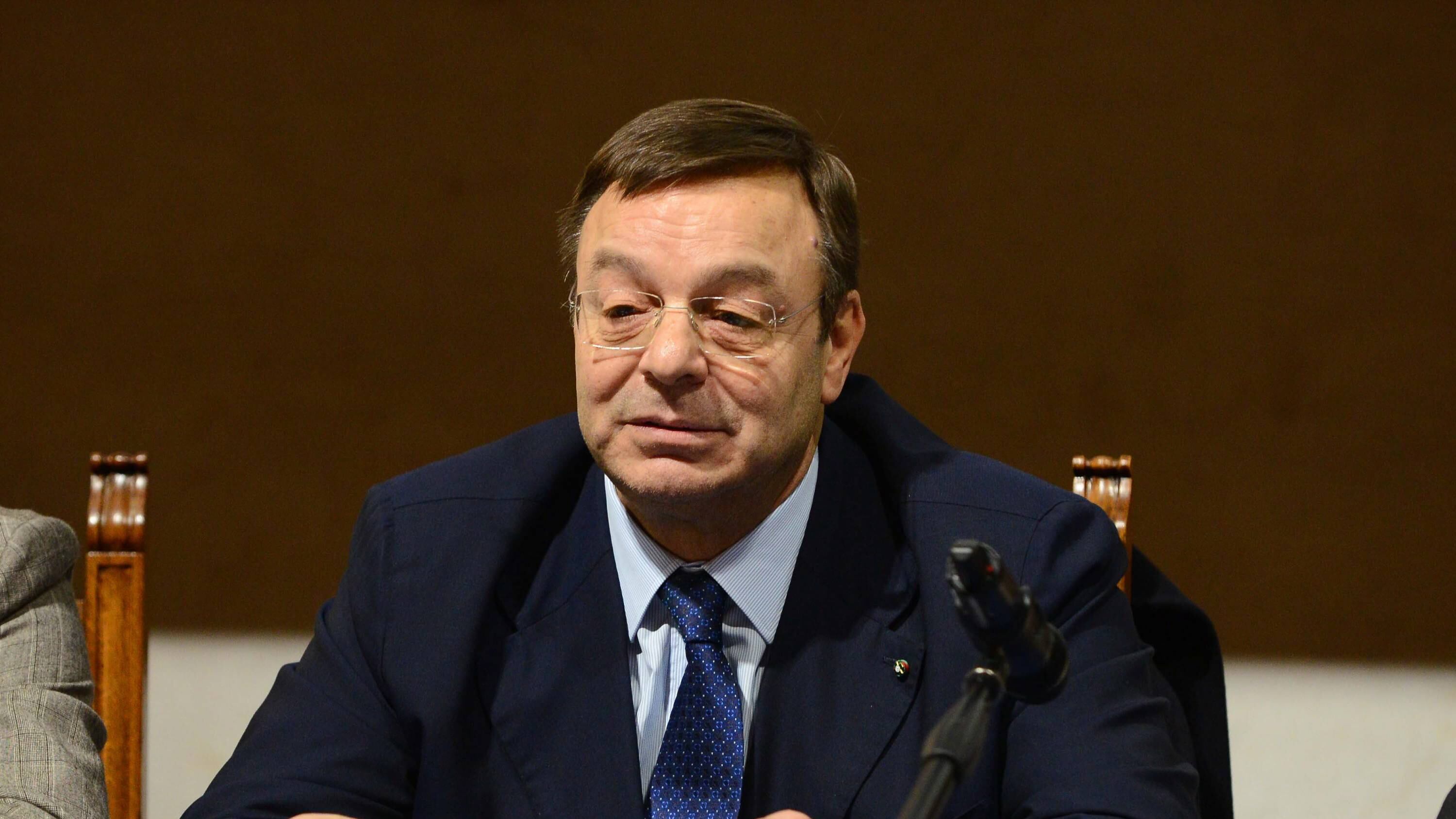 "Tariffe imposte in modo unilaterale. L'industria dell'auto Ue è all'angolo"