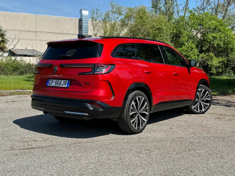 Renault Espace E-Tech 2024: guarda la gallery del nuovo suv ibrido super spazioso 11