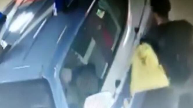 Siringa sulla volante Arrestato peruviano