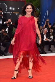Paola Turci sexy alla Mostra del Cinema di Venezia 2