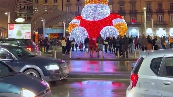 Luminarie natalizie, è ancora polemica: "Dimenticata la tradizione del presepe"