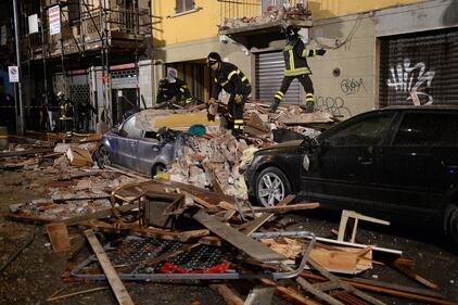 Crolla una palazzina a Torino, le immagini dell'incidente 8