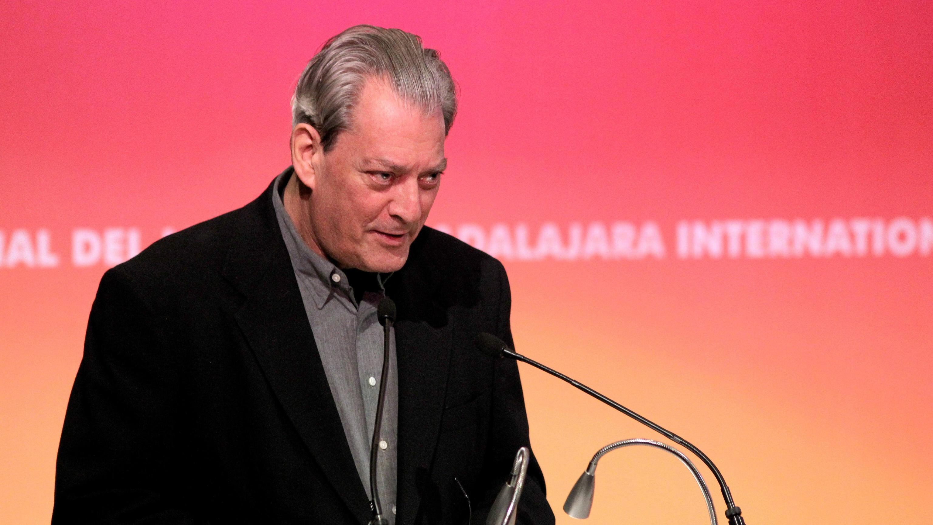 "Paul Auster ha il cancro". Lo straziante annuncio della moglie