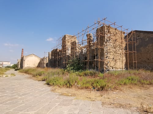 Napoli, l'ex sito industriale bene storico abbandonato dal Comune