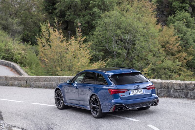 Audi RS6 Performance 2023: guarda la gallery del primo contatto 12