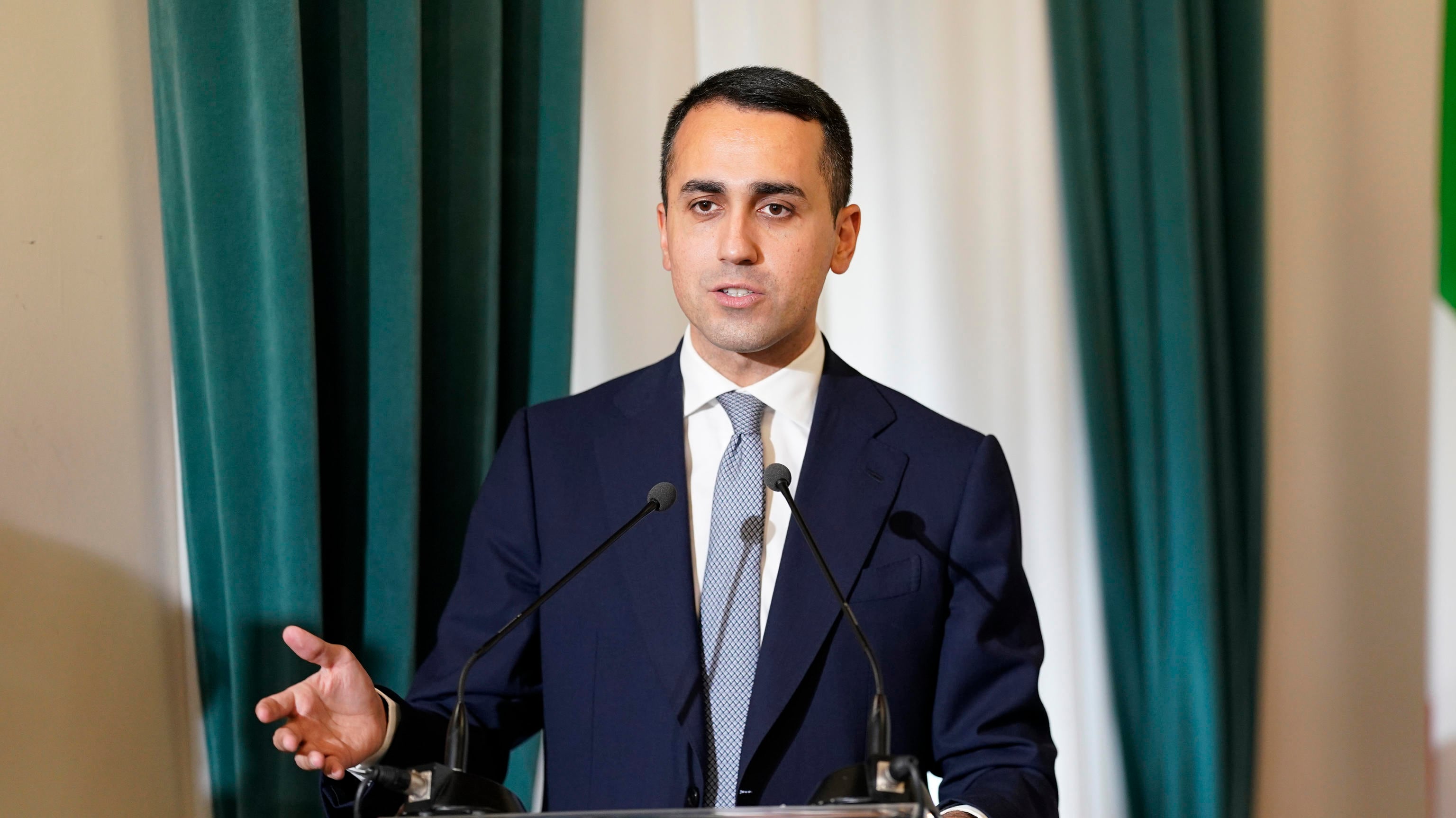 Di Maio si fa un nuovo partito. Ecco il nome