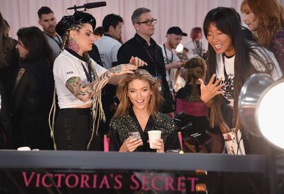 Victoria's Secret, il backstage sexy 11