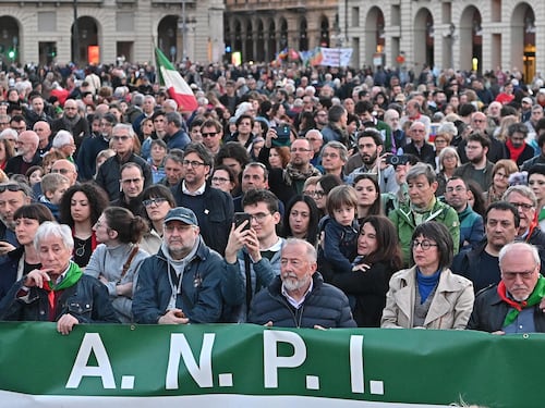 Shabbat il 25 aprile, ma l’Anpi non sposta la fiaccolata. E la Comunità ebraica torinese sarà assente