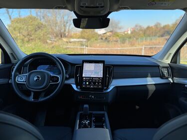 Volvo XC90: la gallery del nuovo SUV premium svedese, che comfort 11