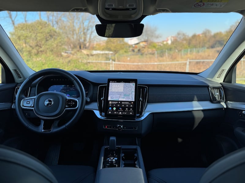 Volvo XC90: la gallery del nuovo SUV premium svedese, che comfort 11