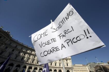 Corteo dei vigili, traffico in tilt a Roma 3