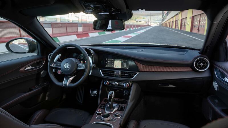 Alfa Romeo Giulia e Stelvio Quadrifoglio Super Sport,  5