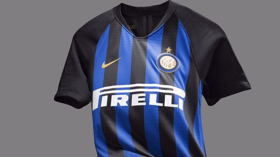 L'Inter presenta la nuova maglia per il 2018-19: c'è il ritorno al Biscione