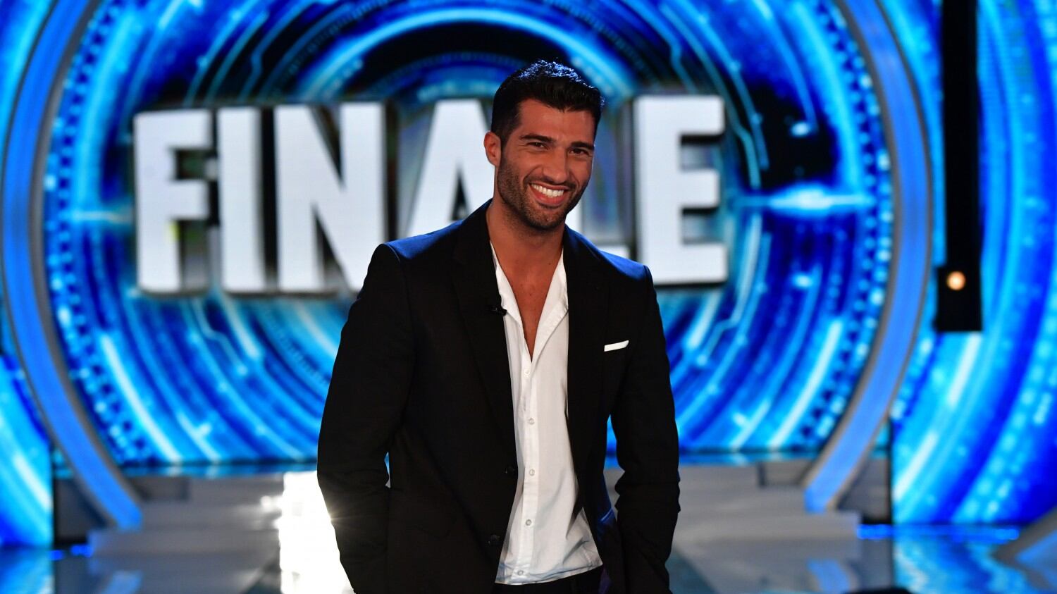 Michael Terlizzi flirta con una ex corteggiatrice di Uomini e Donne?